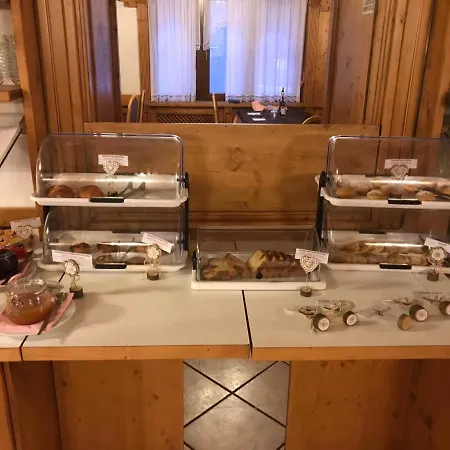 Alpen Vidi Ξενοδοχείο Madonna