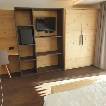Ξενοδοχείο Alpen Vidi 4*