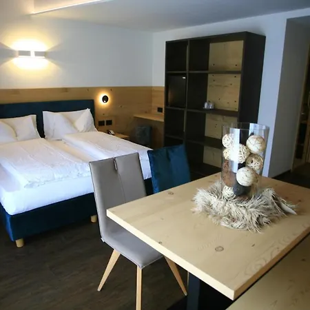 Ξενοδοχείο Alpen Vidi 4*