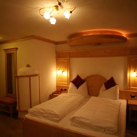Ξενοδοχείο Alpen Vidi 4*